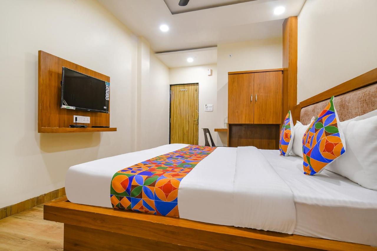 Hotel Fabhotel Atharv 3*